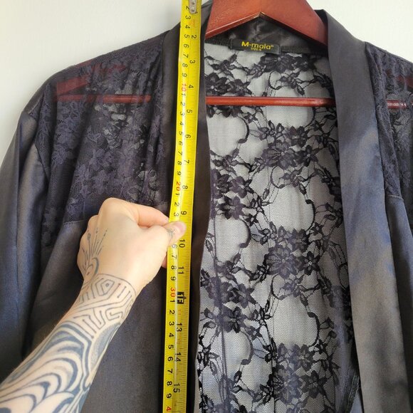 Satin and lace kimono robe - Picture 6 of 7